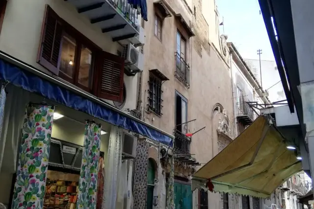 Bilocale in vendita, Via Sant' Agostino 73, Palermo - Foto 1