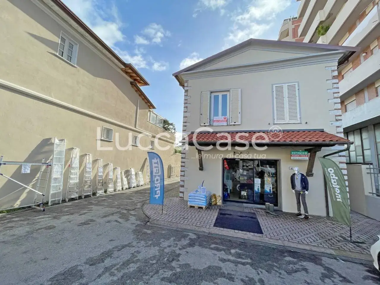 Ufficio in Ortunato Federigi Traversa C 55047, Seravezza, {3} - Foto 1