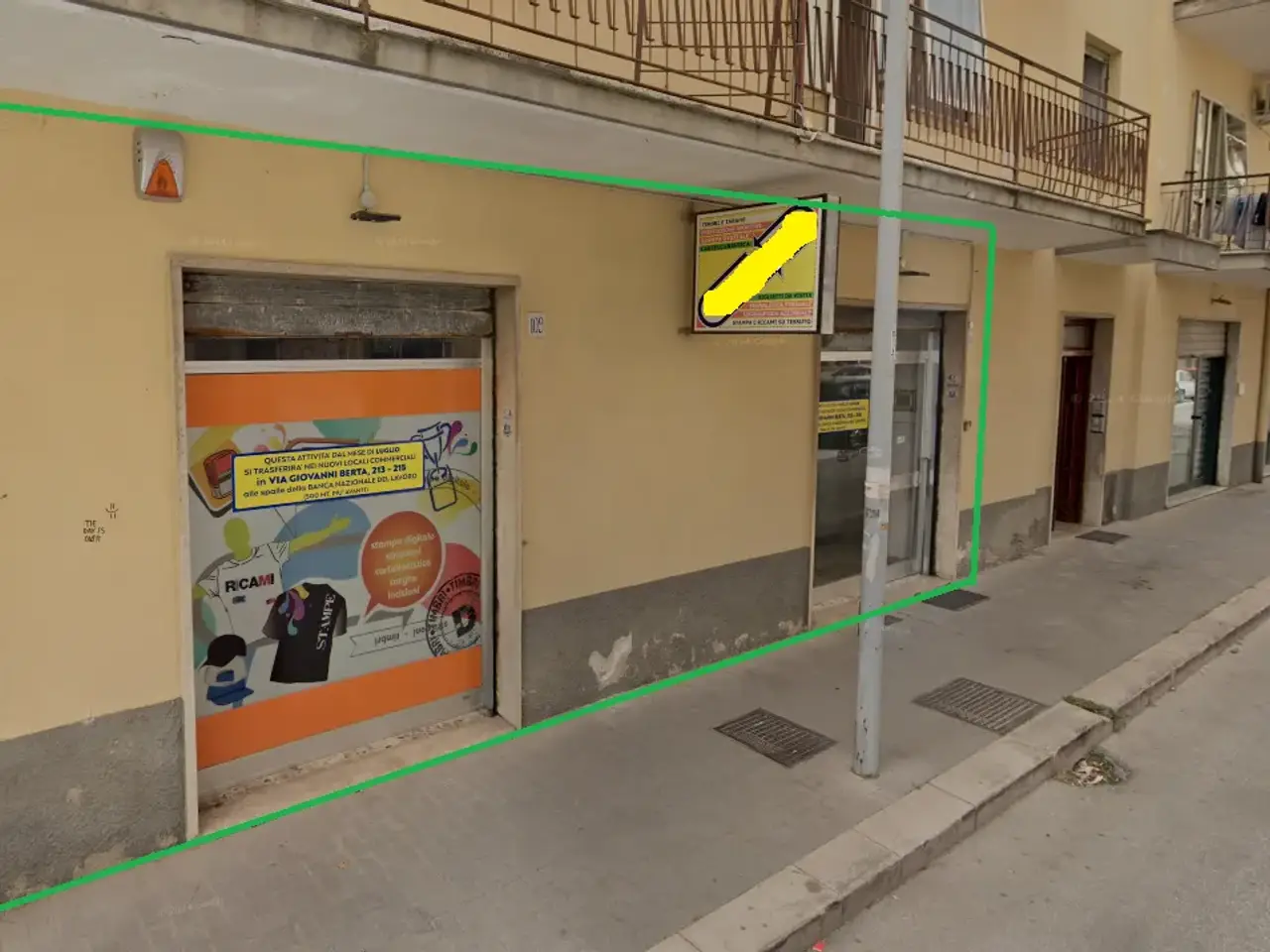 Locale commerciale in Via Giovanni Berta , Isernia 86170 Isernia, Isernia, {3} - Foto 1