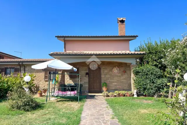 Mansion in Via dei Faggi 43, Anguillara Sabazia - Photo 1