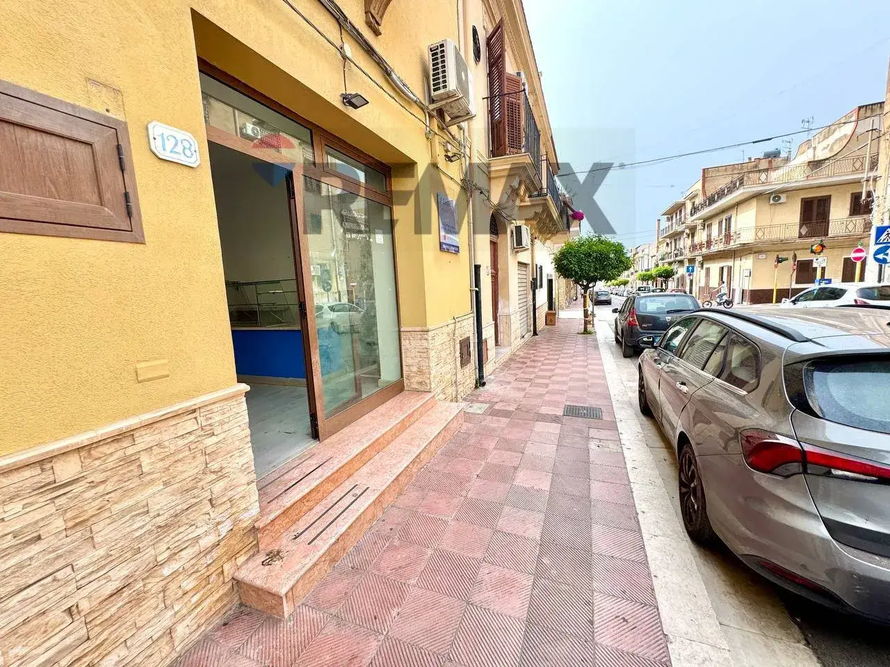 Negozio in Corso Vittorio Emanuele 128, Terrasini, {3} - Foto 2