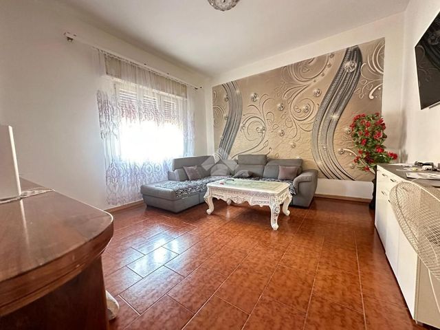 Apartament in Via degli Alberti 3, Signa - Photo 1