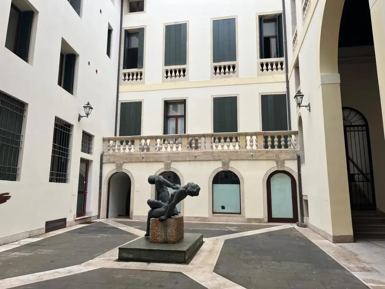 Negozio in , Vicenza, {3} - Foto 1