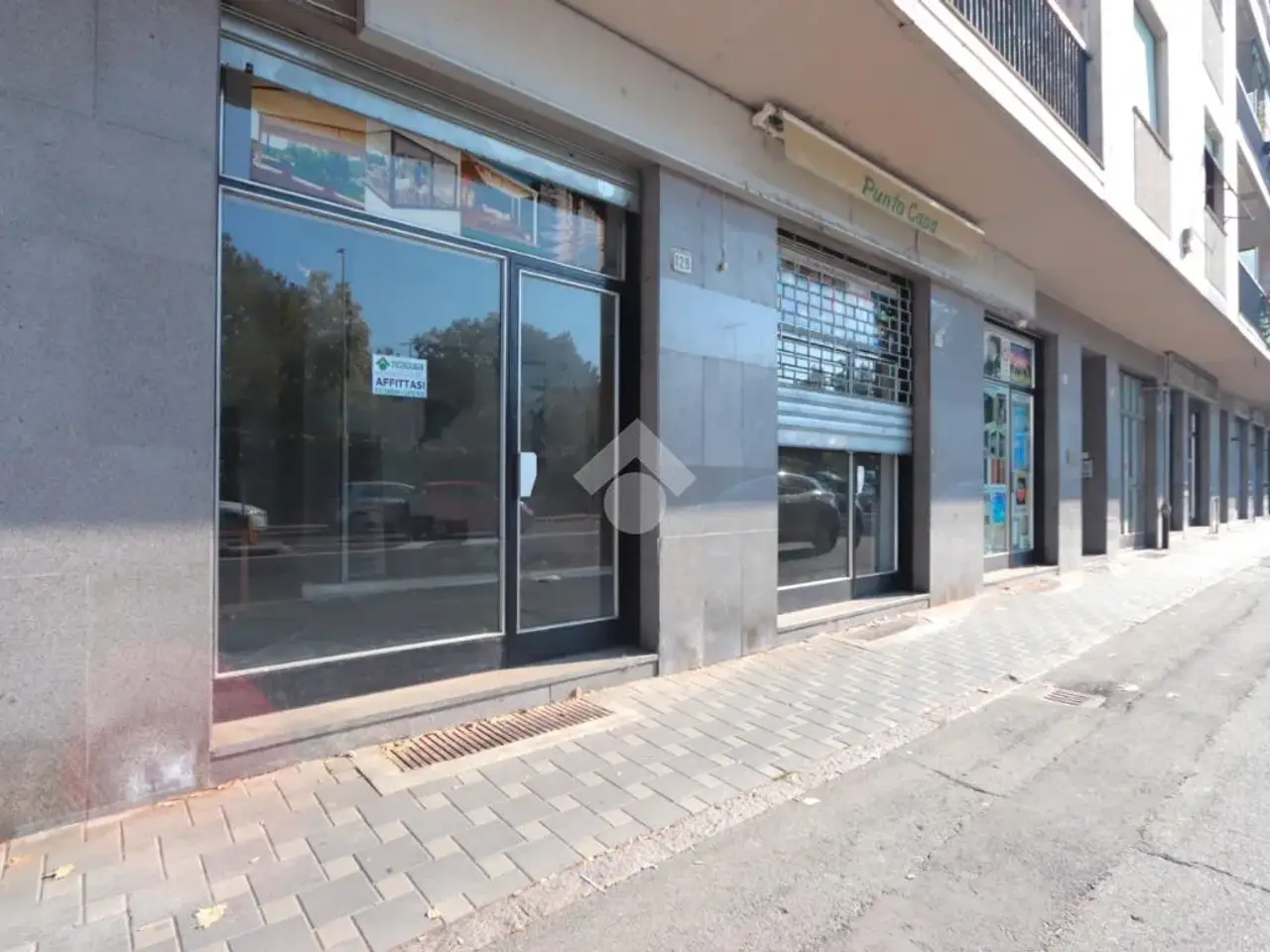 Negozio in Corso Monferrato 125, Alessandria, {3} - Foto 1