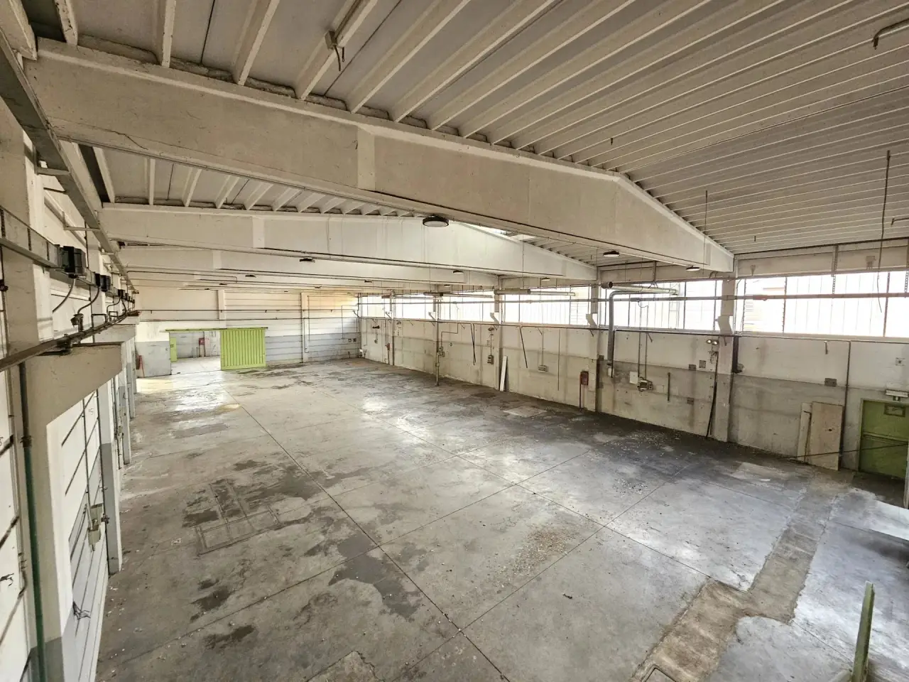Magazzino in , Melegnano, {3} - Foto 1