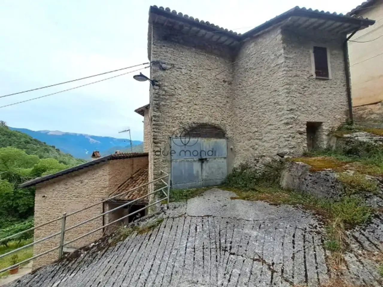 Magazzino in Località Schioppo, Scheggino, {3} - Foto 1