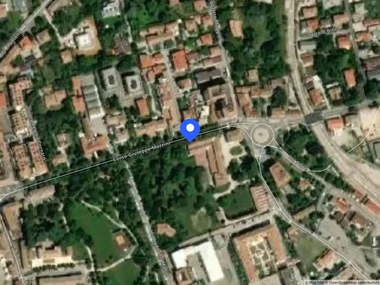 Negozio in Corso Mazzini Giuseppe, 21 21, Montebelluna, {3} - Foto 2