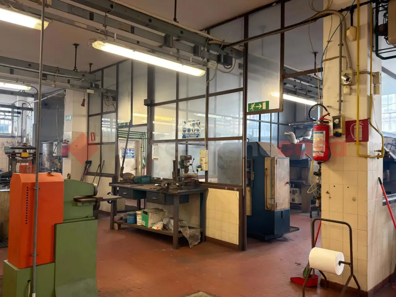 Laboratorio in , Arezzo, {3} - Foto 2