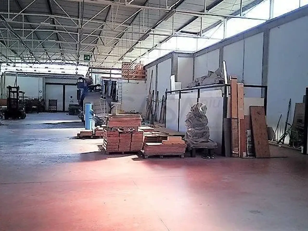 Capannone in Via Enrico De Nicola, San Benedetto Del Tronto, {3} - Foto 1