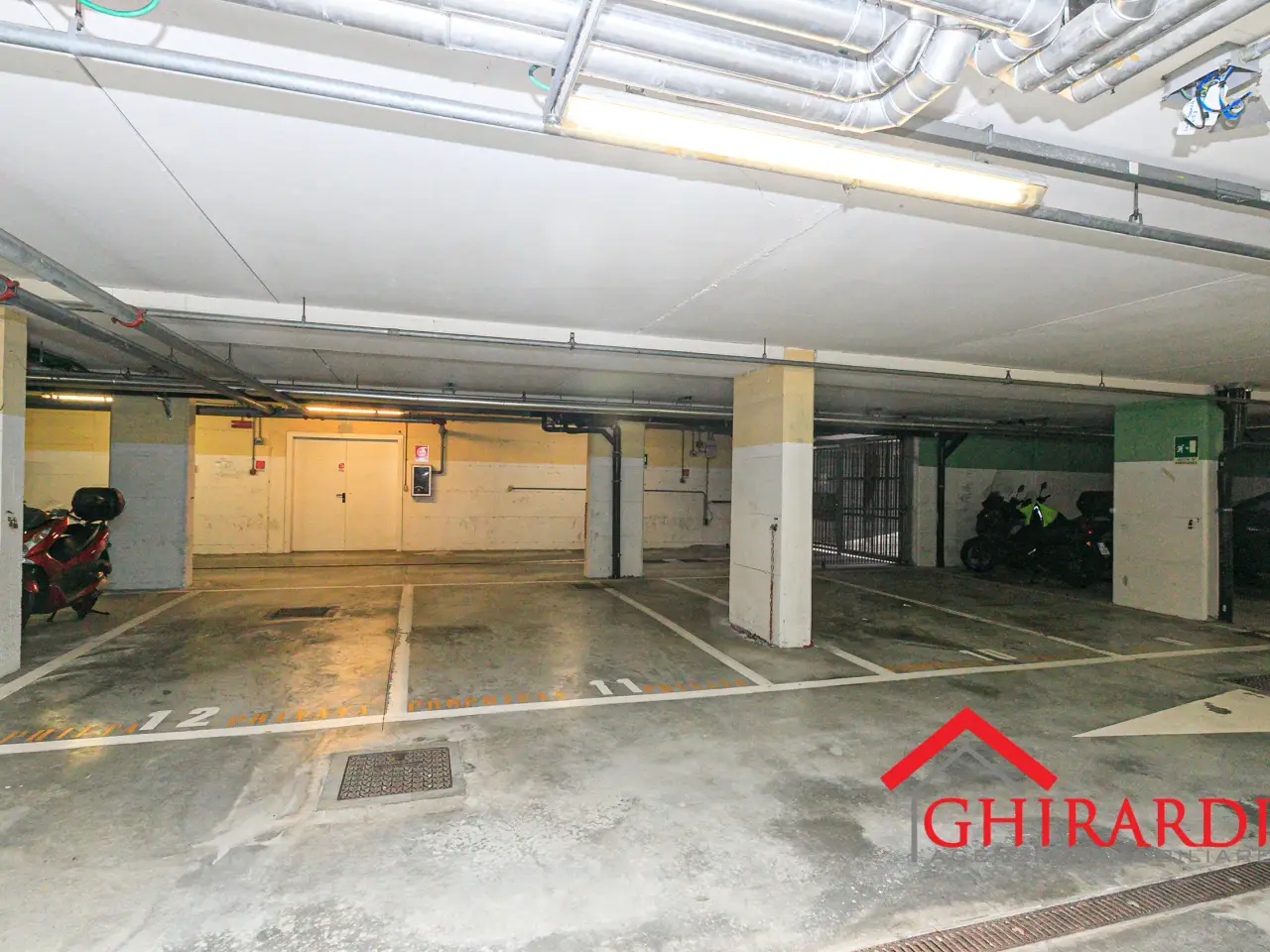 Parcheggio chiuso in Via Bombrini, Genova, {3} - Foto 2