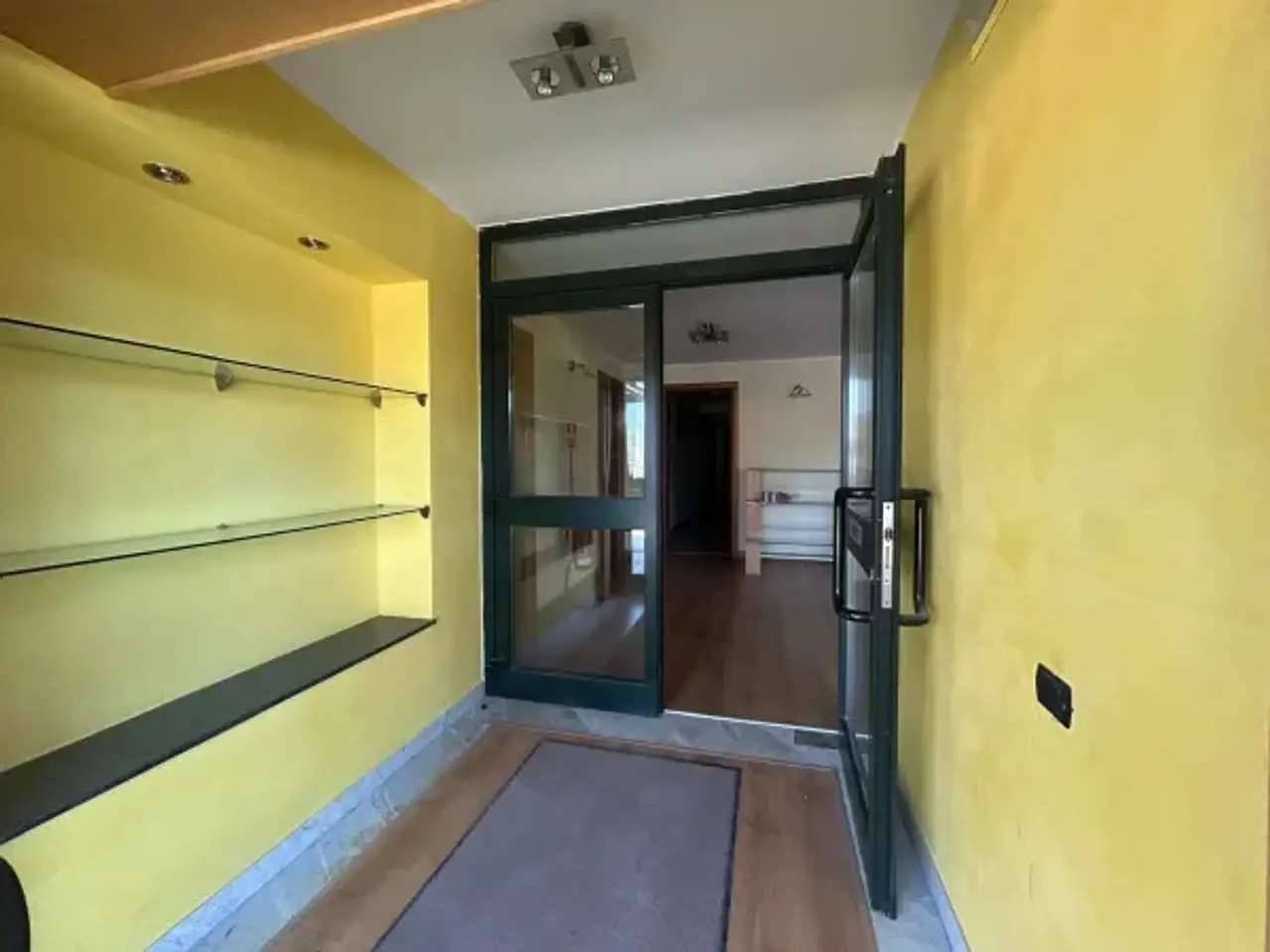 Magazzino in Via Fontanaisi, San Giorgio Del Sannio, {3} - Foto 2