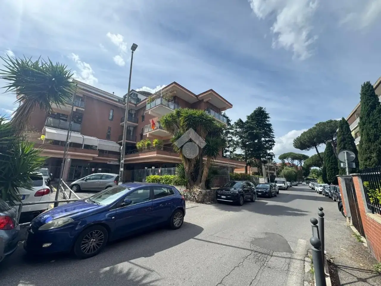 Negozio in Via del Fontanile Arenato 149, Roma, {3} - Foto 2