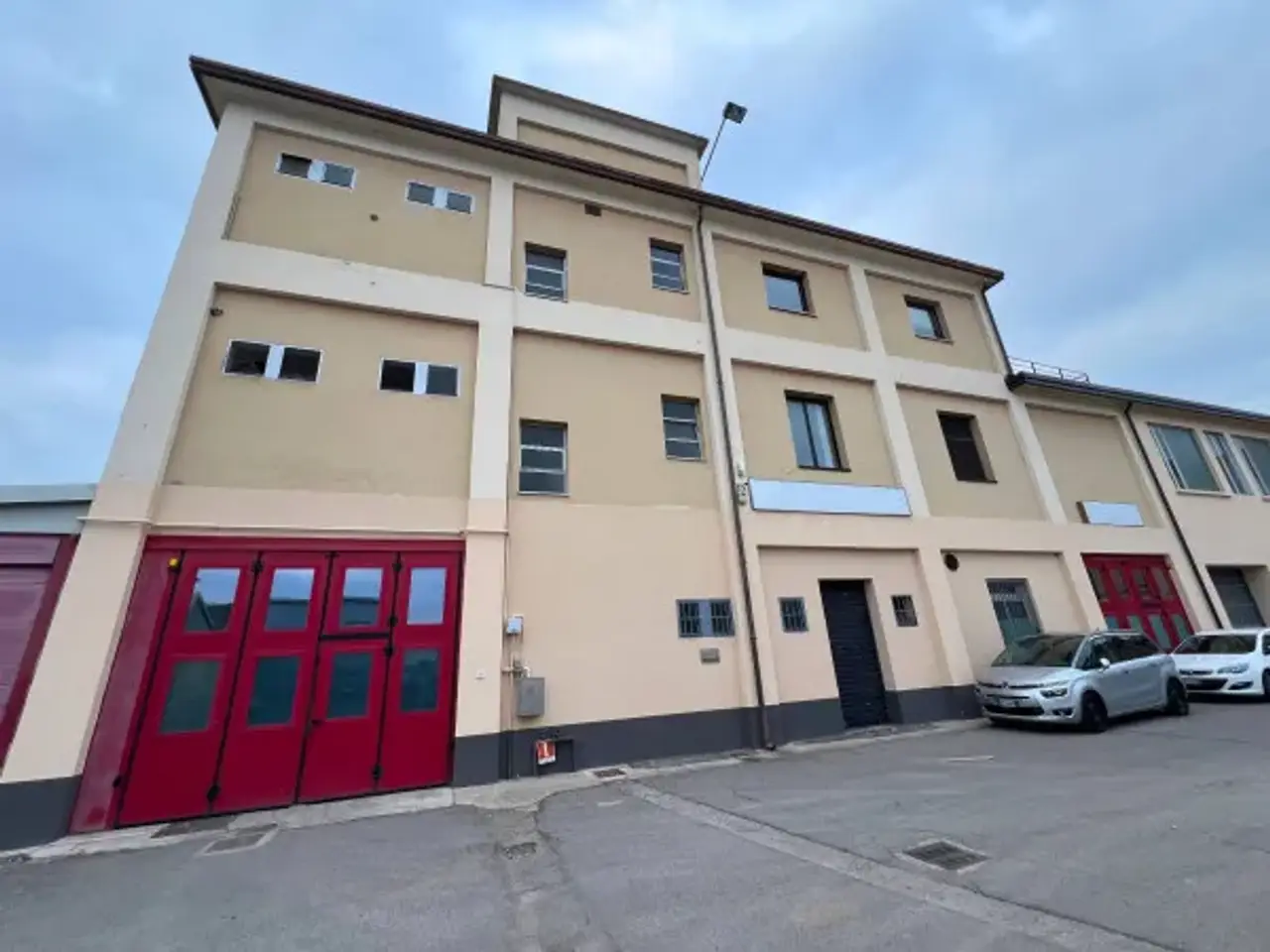 Capannone in Via Giuseppe Zucchi 39g, Cusano Milanino, {3} - Foto 1