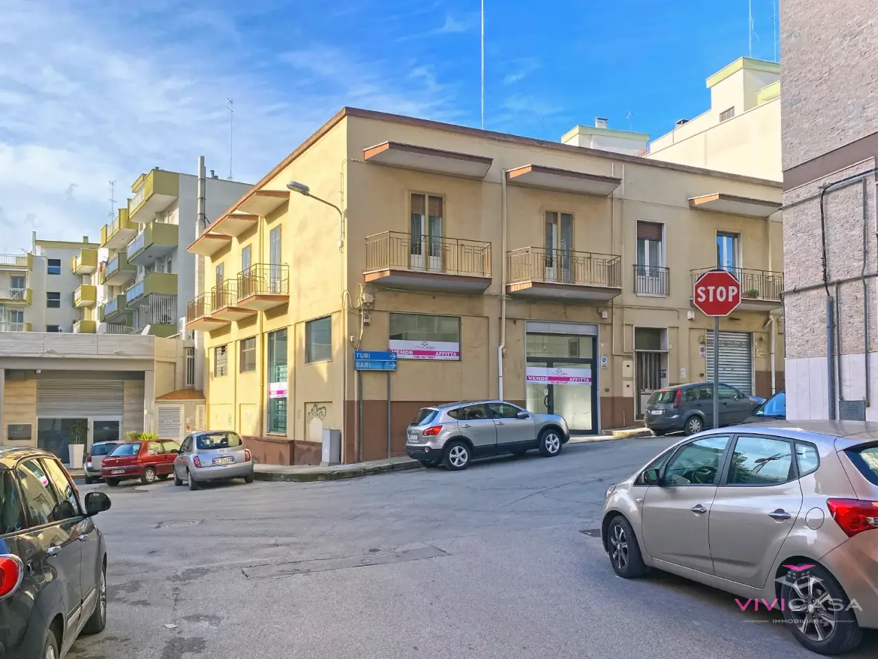 Locale commerciale in Via Giacomo Leopardi, Putignano, Putignano, {3} - Foto 1