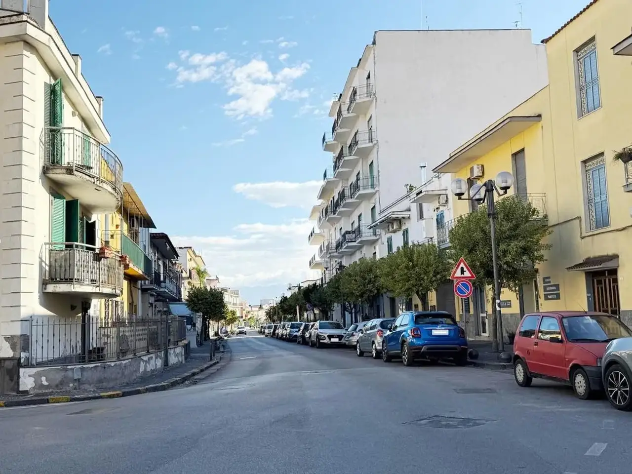 Negozio in Via Somma 48, Sant'Anastasia, {3} - Foto 1