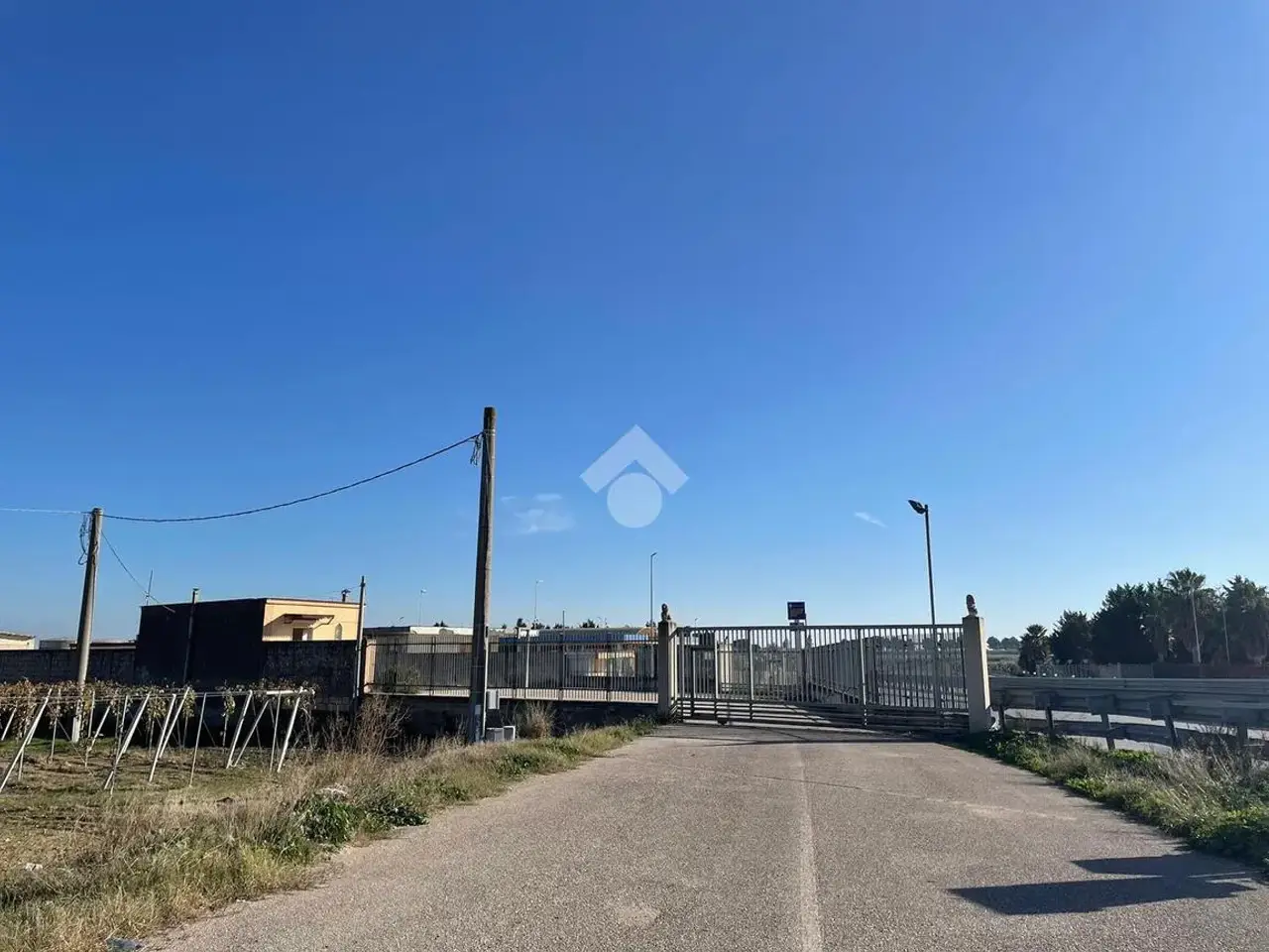 Palazzina commerciale in Ss 16, Cerignola, {3} - Foto 1