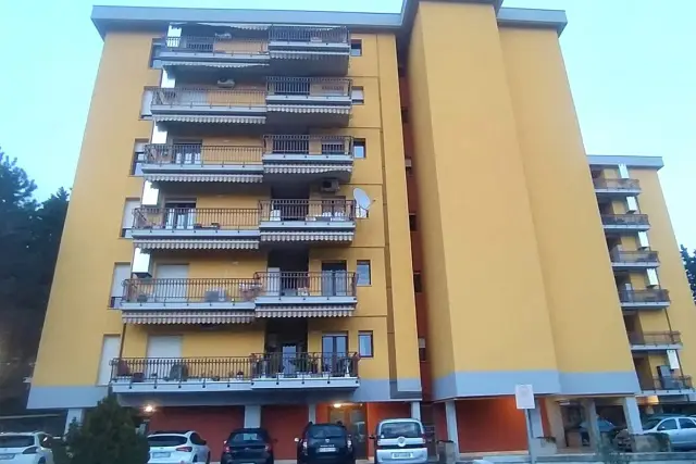 4-room flat in Via Settembrini, Corciano - Photo 1