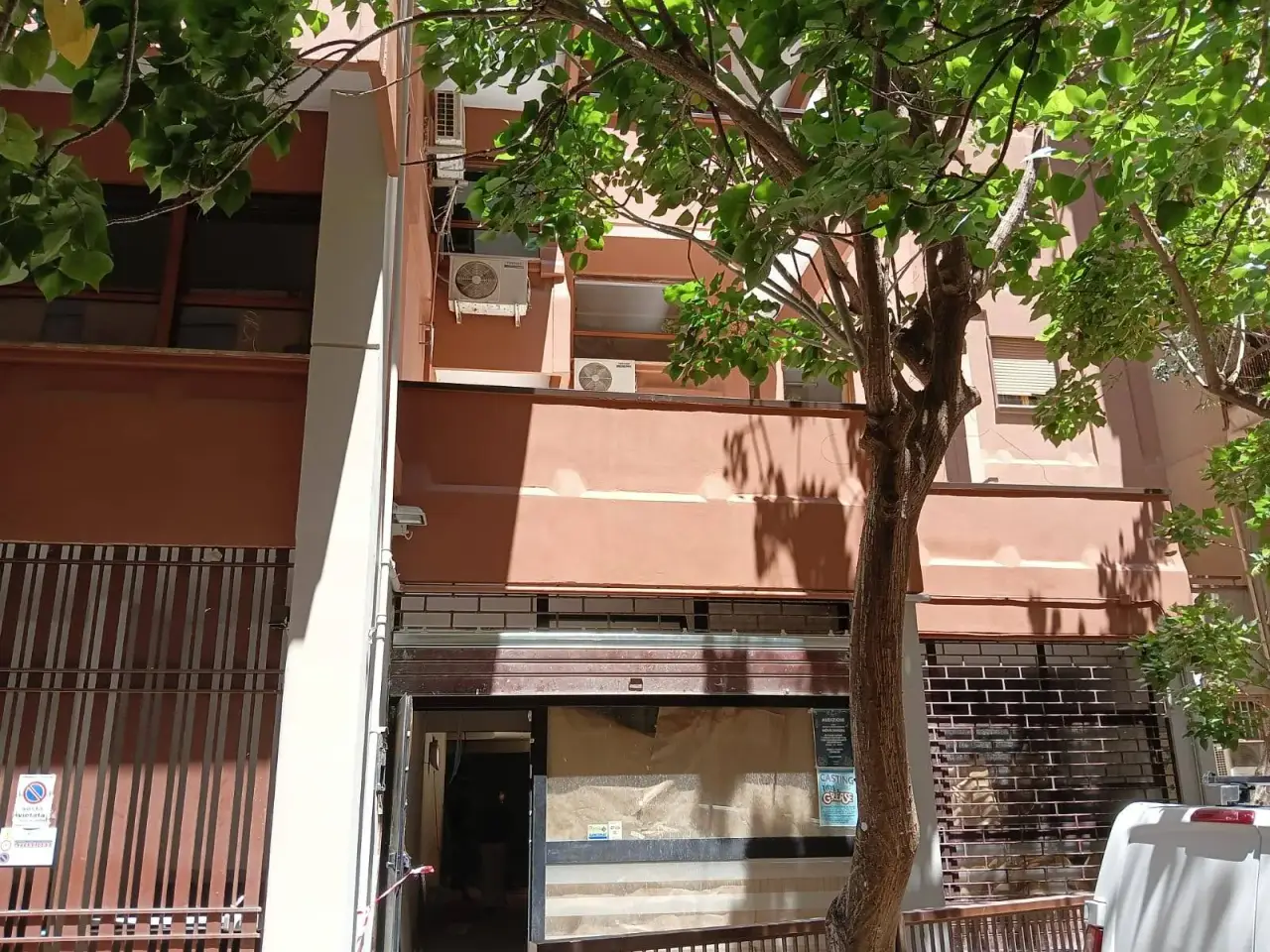 Ufficio in Via Villa Heloise 8, Palermo, {3} - Foto 1