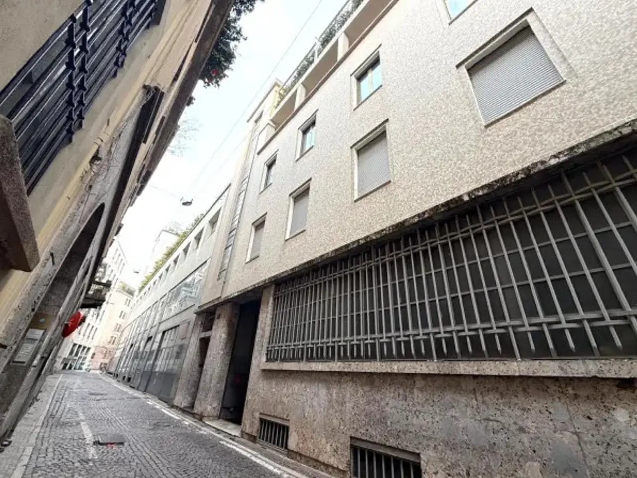 Ufficio in Via Chiossetto 3, Milano, {3} - Foto 1