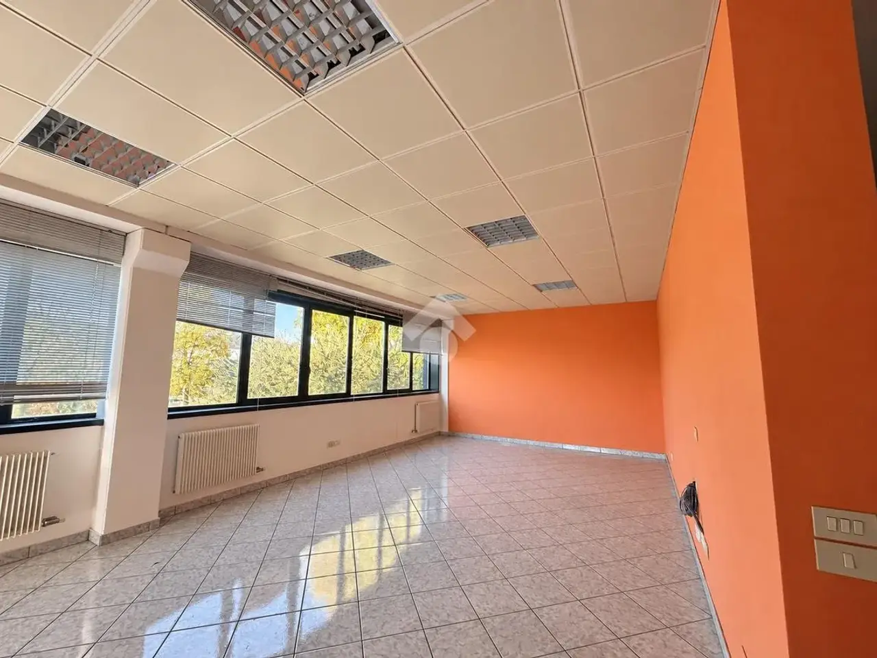 Ufficio in Via Piave 35, Isola Vicentina, {3} - Foto 1