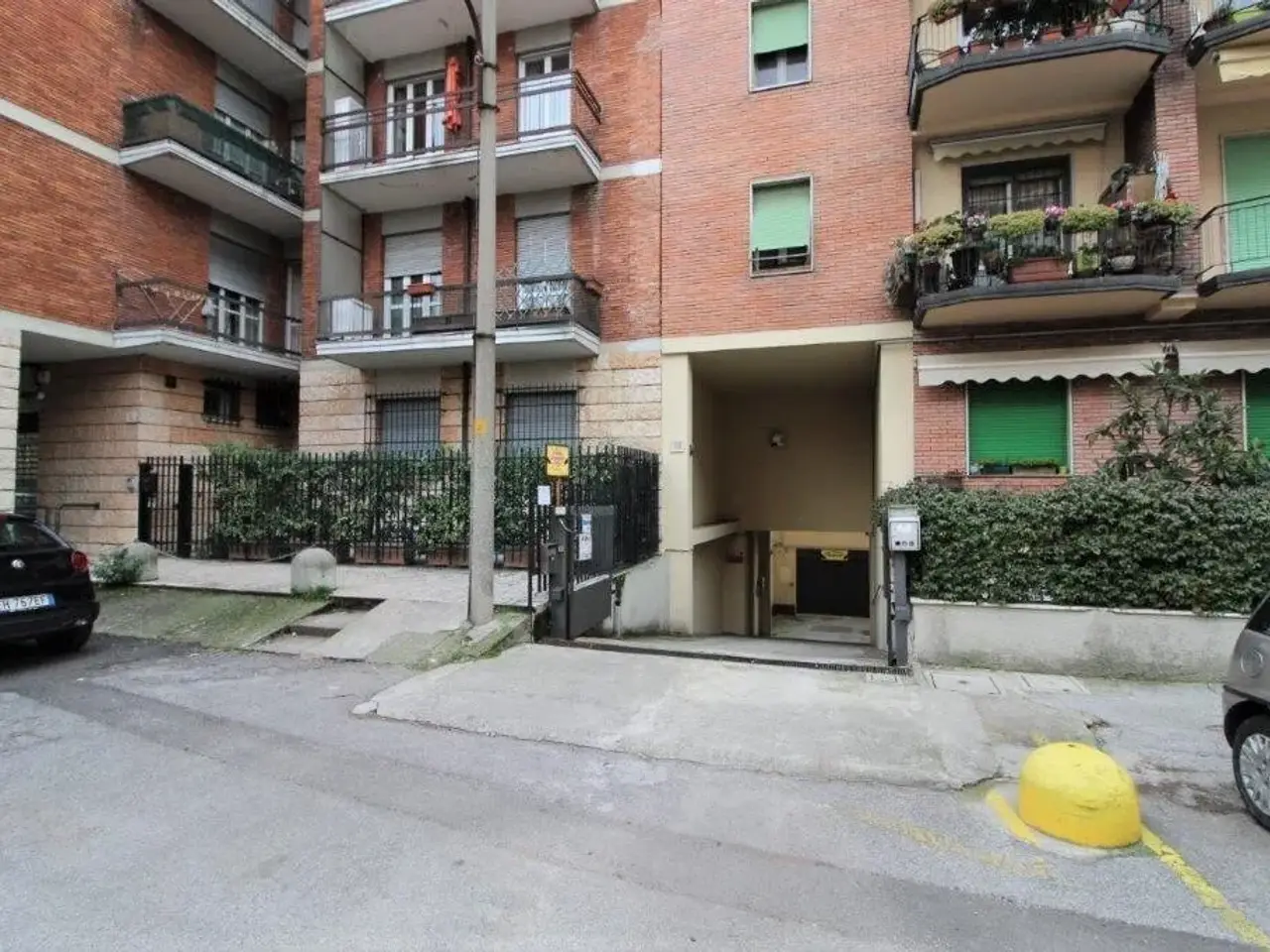 Magazzino in Via Massimo d'Azeglio 33, Brescia, {3} - Foto 1