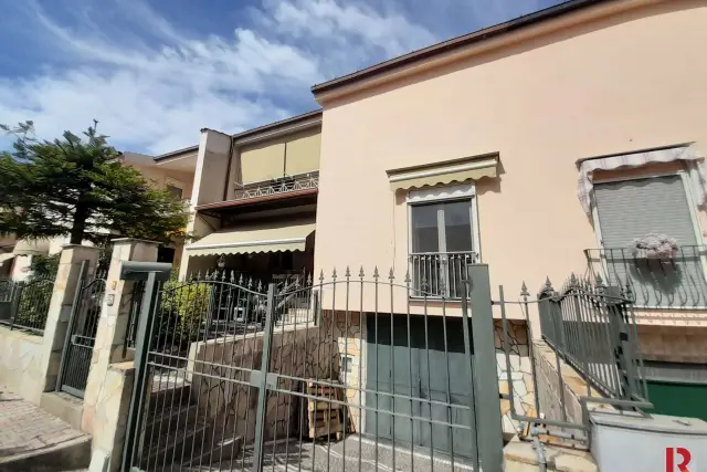 Villa a schiera in Via Parisi, Capua - Foto 1