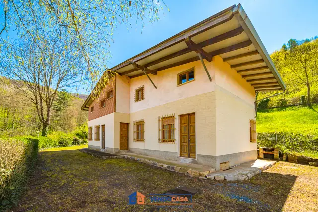 Casa indipendente in vendita, Via Federico Pasero 15, Rossana - Foto 1
