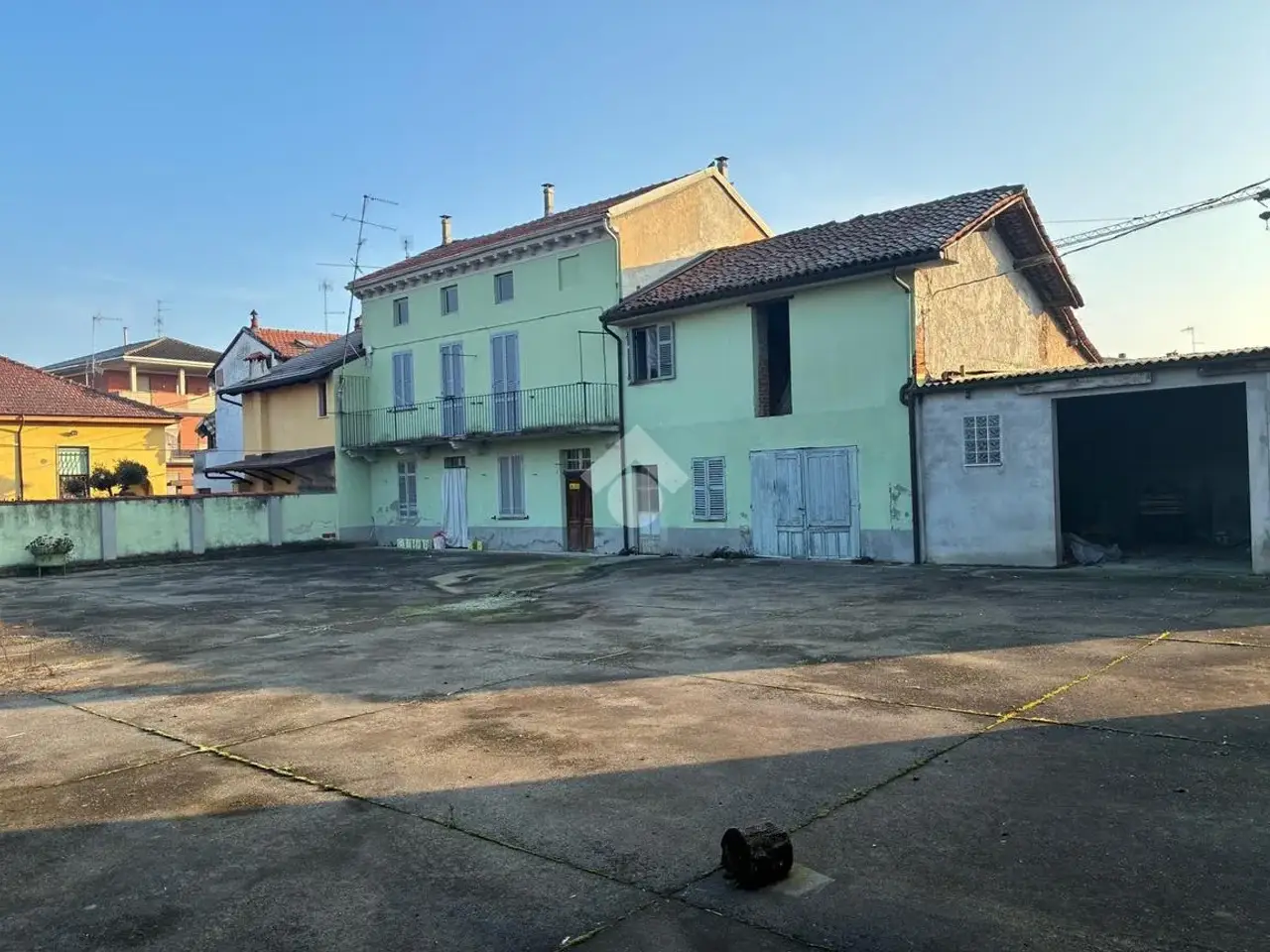 Capannone in Cantone Grassi 64, Casale Monferrato, {3} - Foto 1