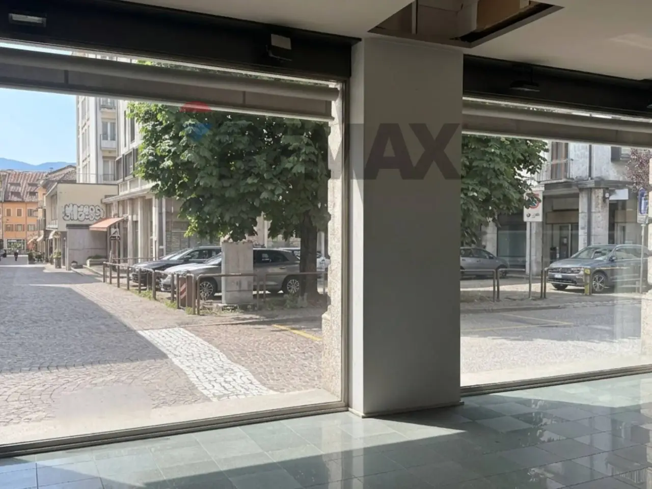 Negozio in Via Caffi 26, Belluno, {3} - Foto 2