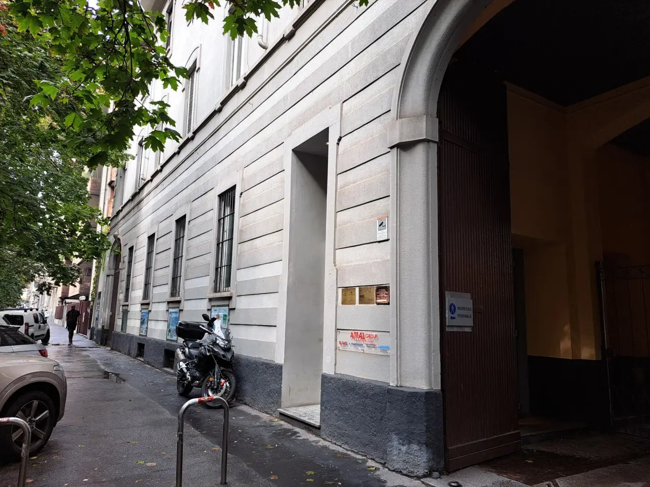 Ufficio in Via Giovanni Battista Pergolesi 8, Milano, {3} - Foto 1
