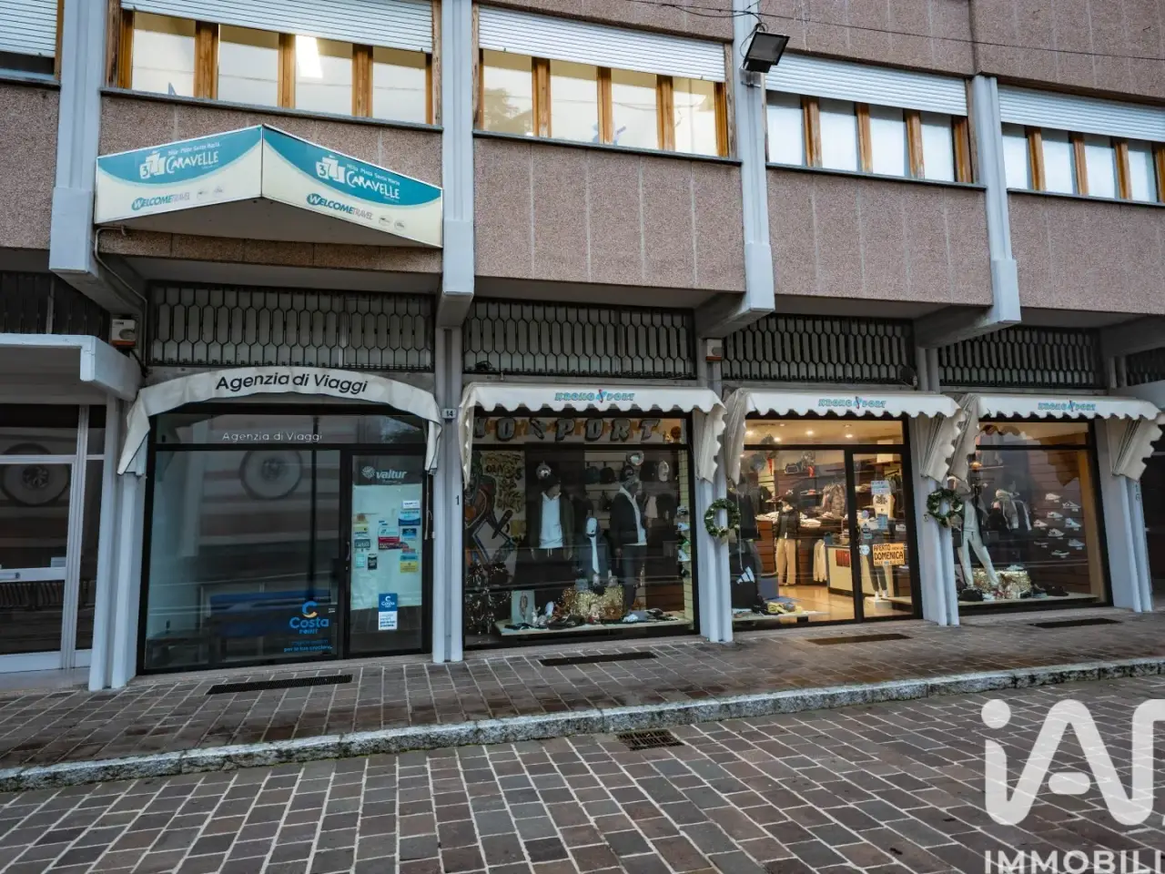 Ufficio in Via Papa Giovanni XXIII, Portomaggiore, {3} - Foto 1