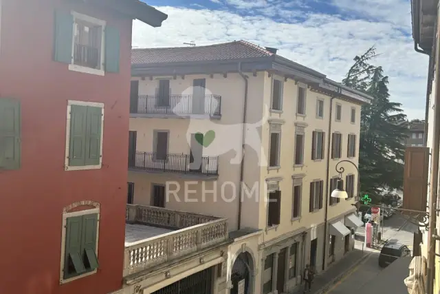 3-room flat in Via Cesare Battisti 15, Udine - Photo 1