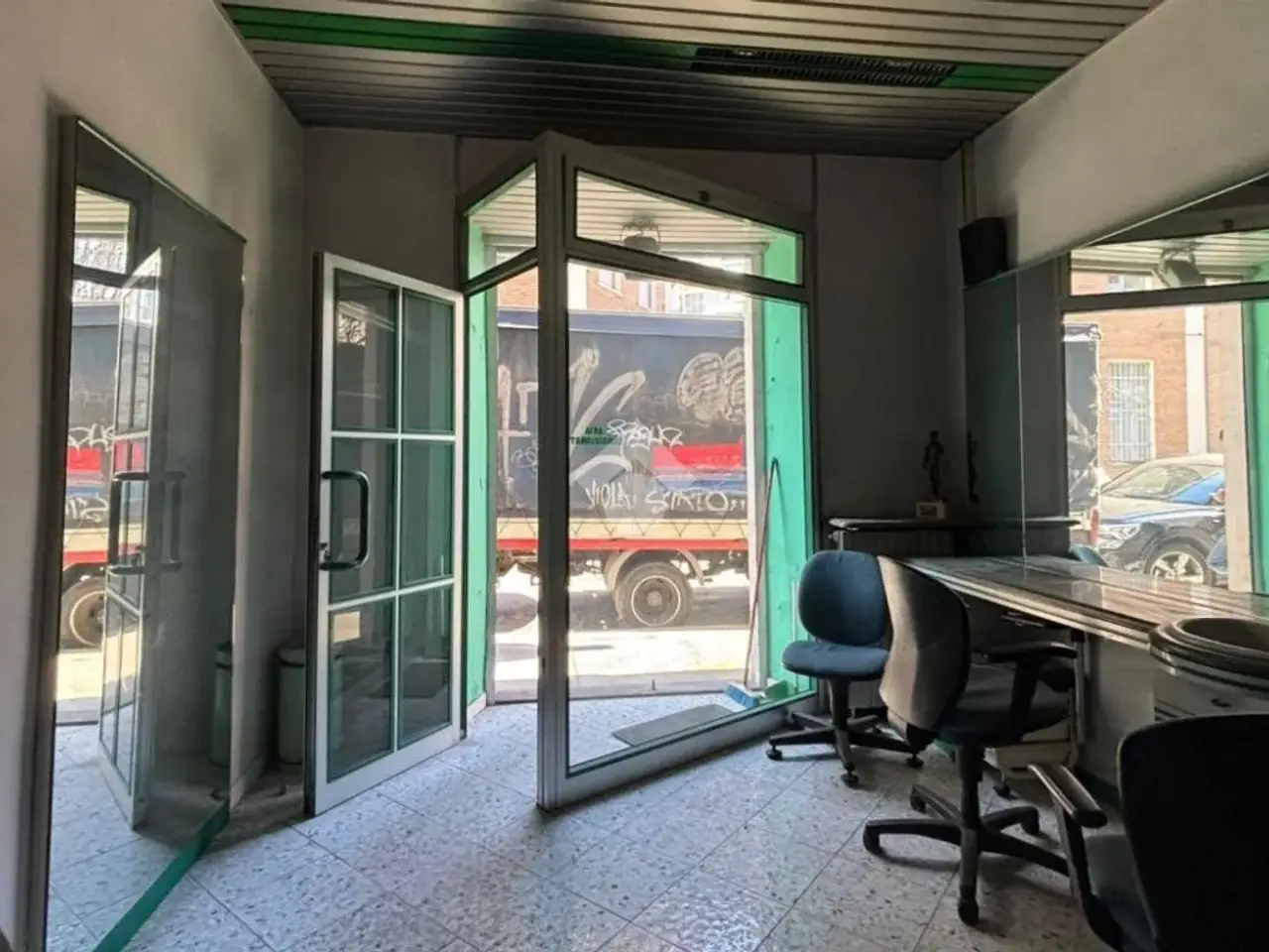 Negozio in Via Reggio 24, Torino, {3} - Foto 1