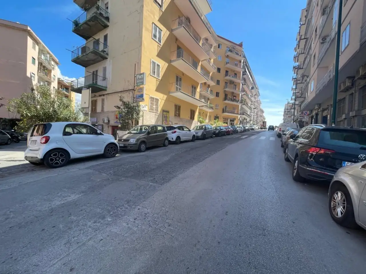 Parcheggio chiuso in Via Michelangelo da Caravaggio 30, Napoli, {3} - Foto 1