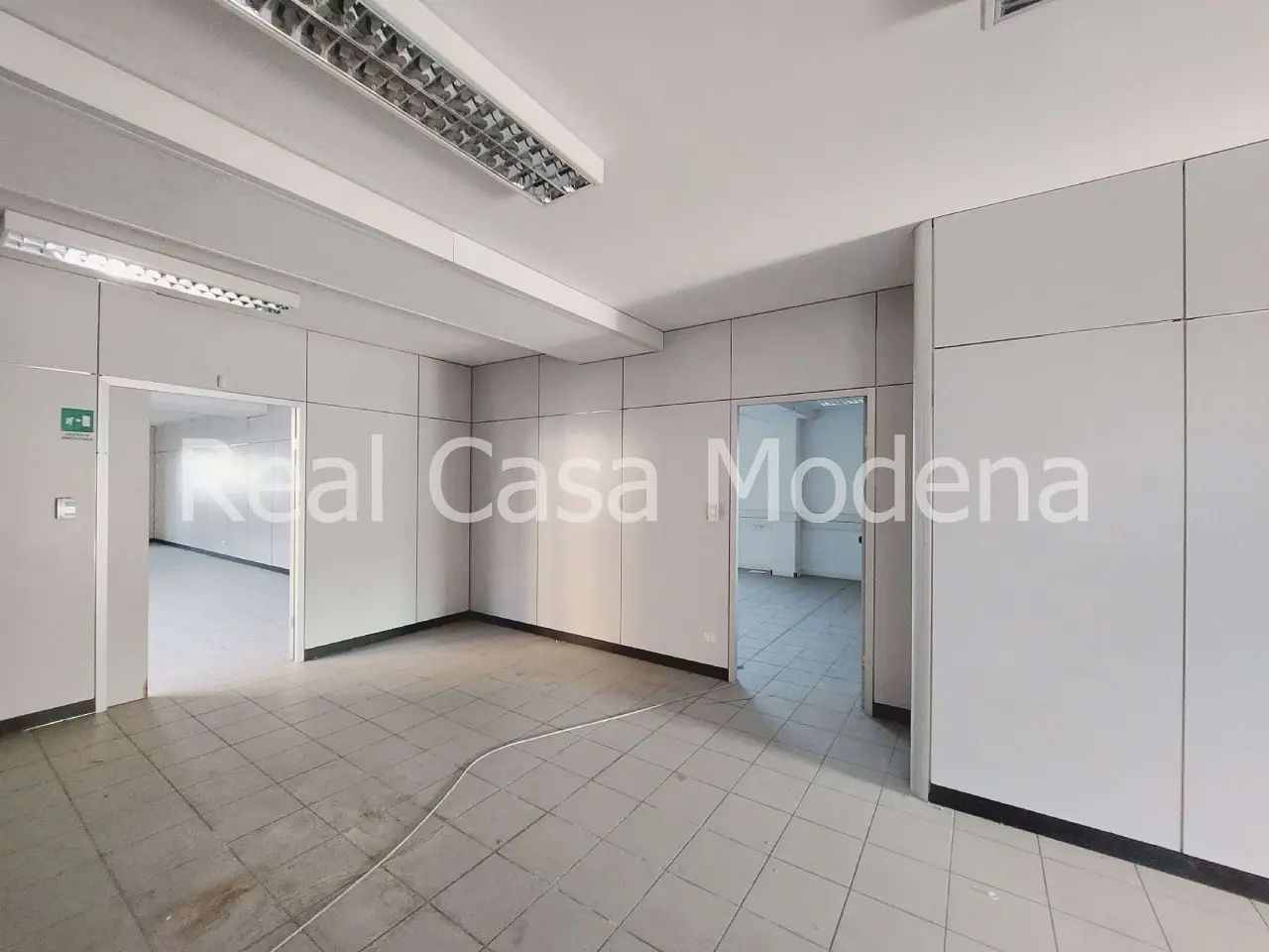 Ufficio in Via Emilia Est, Modena, {3} - Foto 2