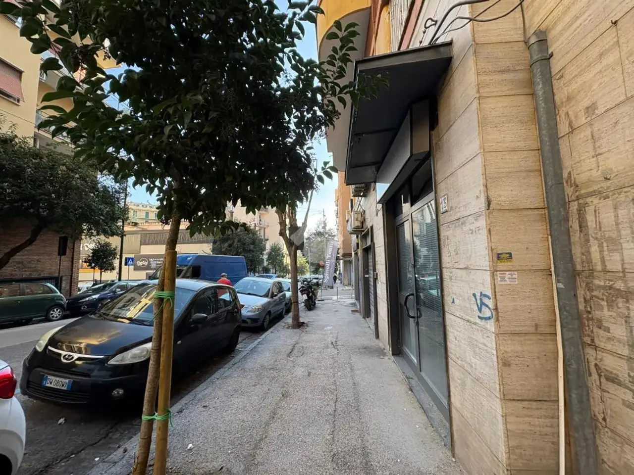 Negozio in Via Nicola Antonio Porpora 15, Napoli, {3} - Foto 2