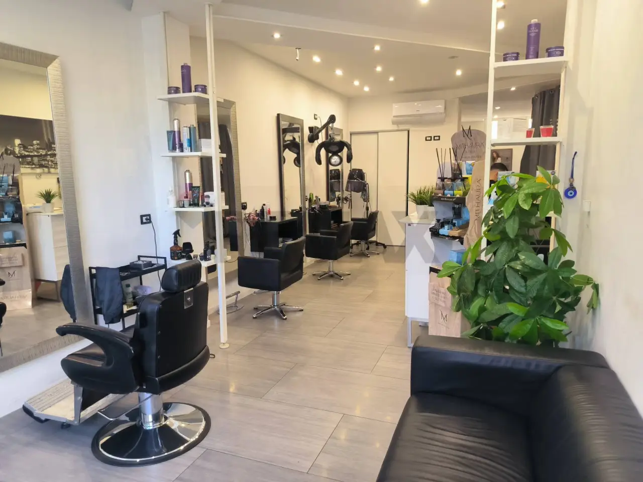 Esercizio commerciale in Via Giulio Petroni, Bari, {3} - Foto 2