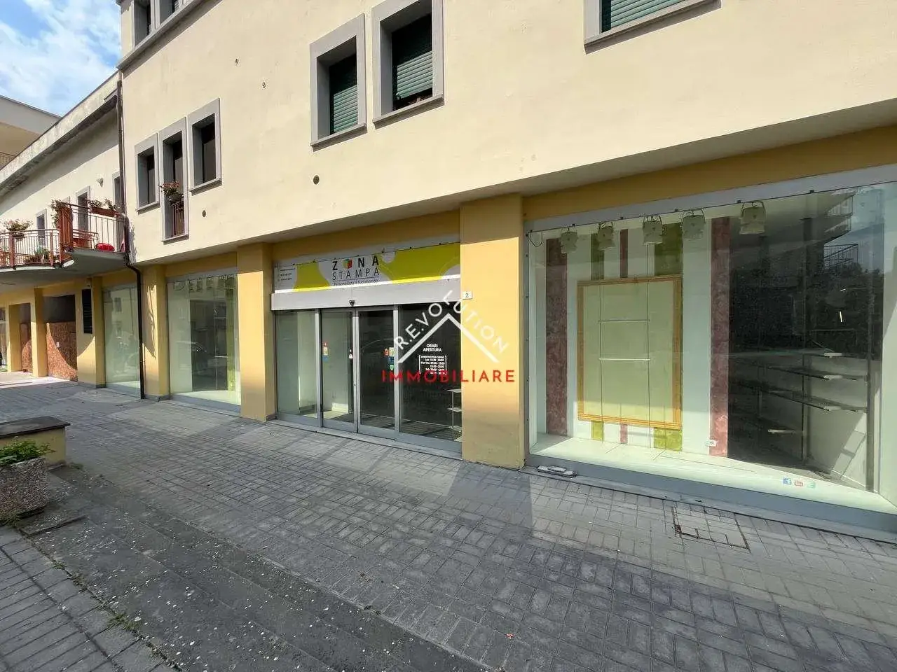 Negozio in Via Luca Signorelli, Sansepolcro, {3} - Foto 1