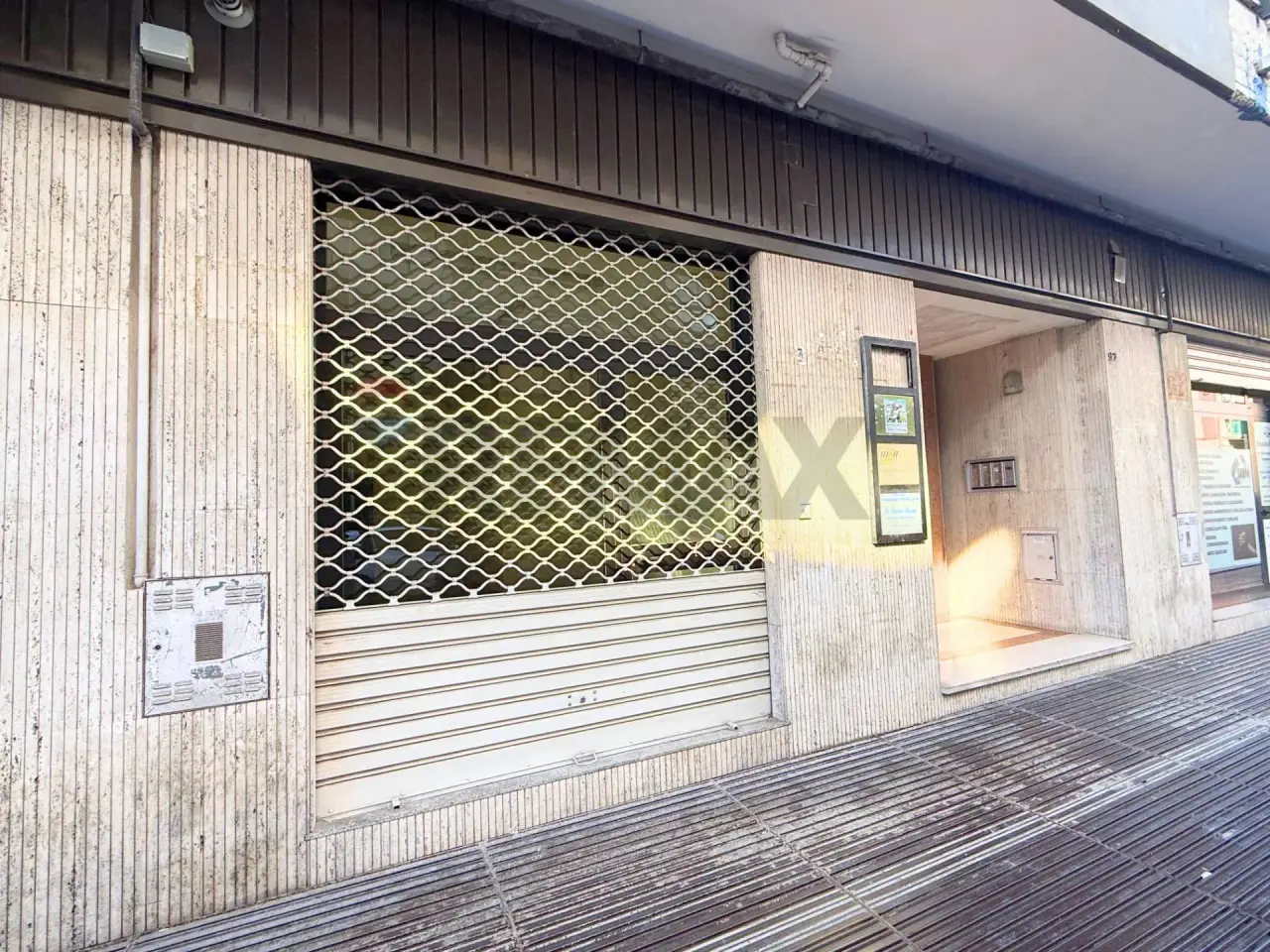 Negozio in Via Piave 93, Foggia, {3} - Foto 1