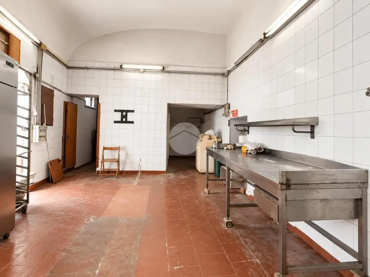 Laboratorio in Via Annella di Massimo 9, Napoli, {3} - Foto 2