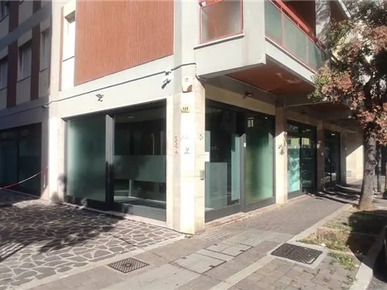 Locale commerciale in , Pescara, {3} - Foto 1