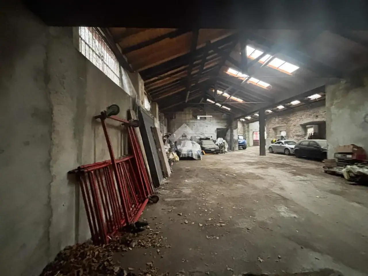 Capannone in Corso Monte Ortigara 46, Lecco, {3} - Foto 1