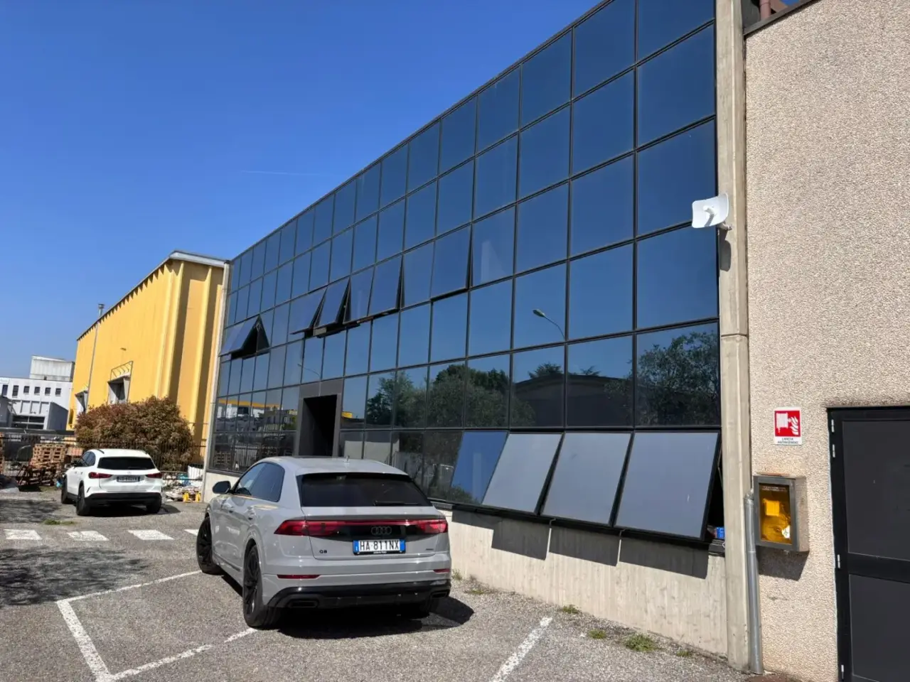 Capannone in Viale delle Industrie, Cambiago, {3} - Foto 1