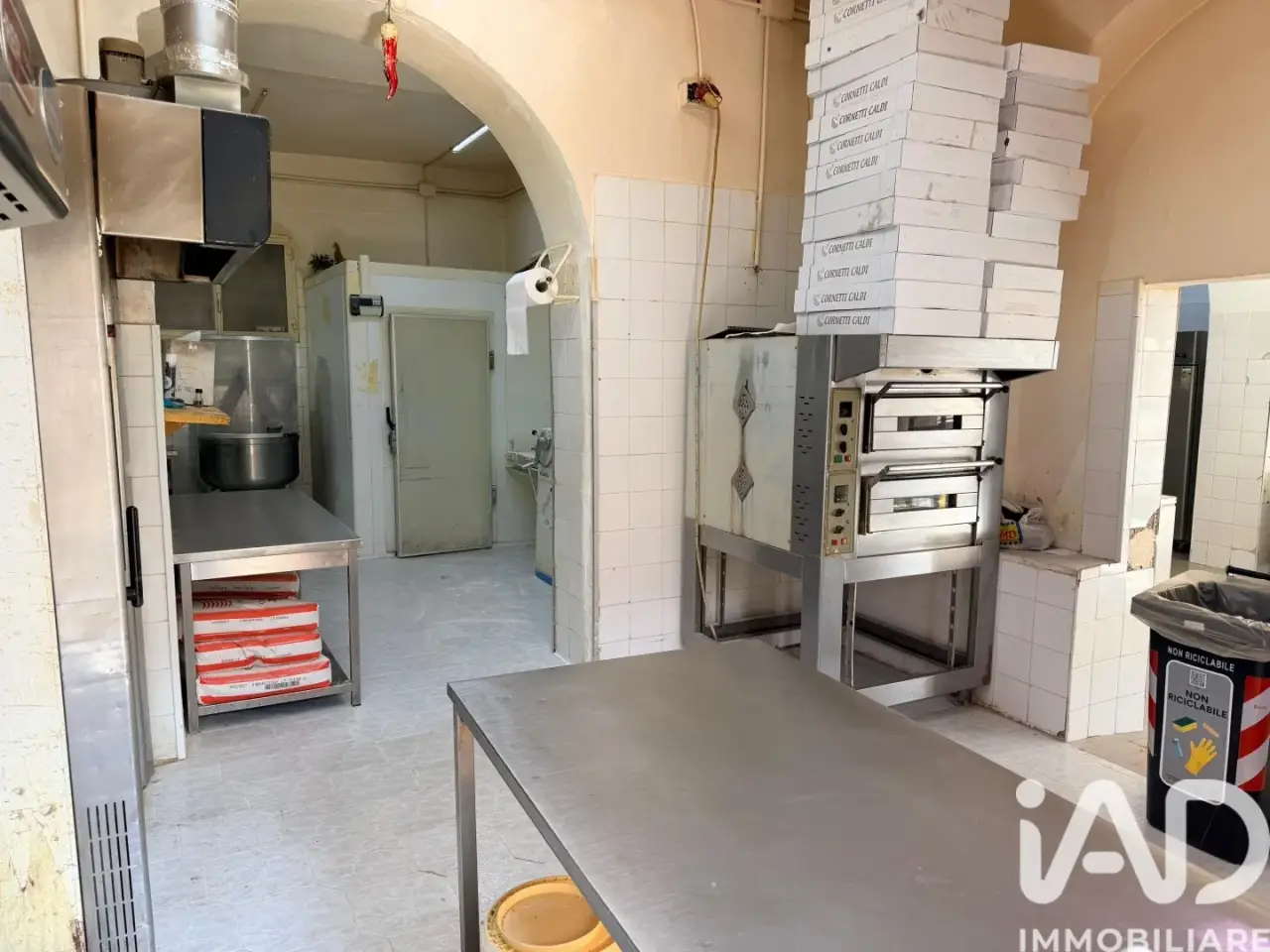 Negozio in Via Alfonso d'Avalos, Napoli, {3} - Foto 2