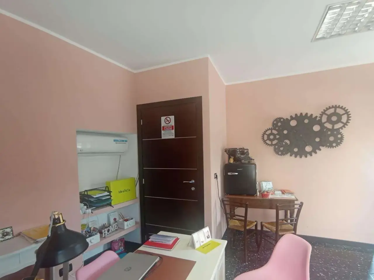 Negozio in Via Piave 33, Vado Ligure, {3} - Foto 2