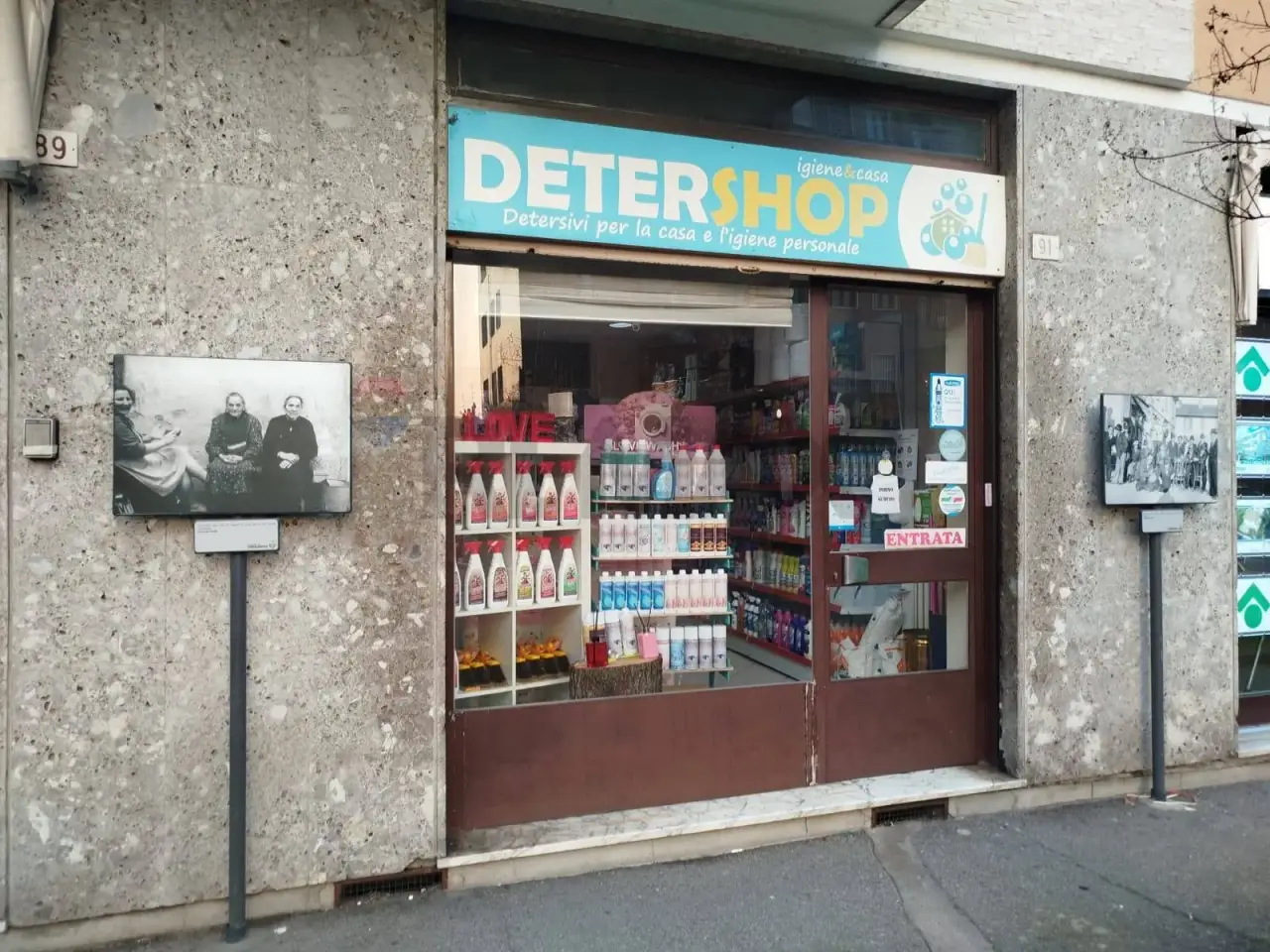 Esercizio commerciale in Via Garibaldi 91, Cornaredo, {3} - Foto 1