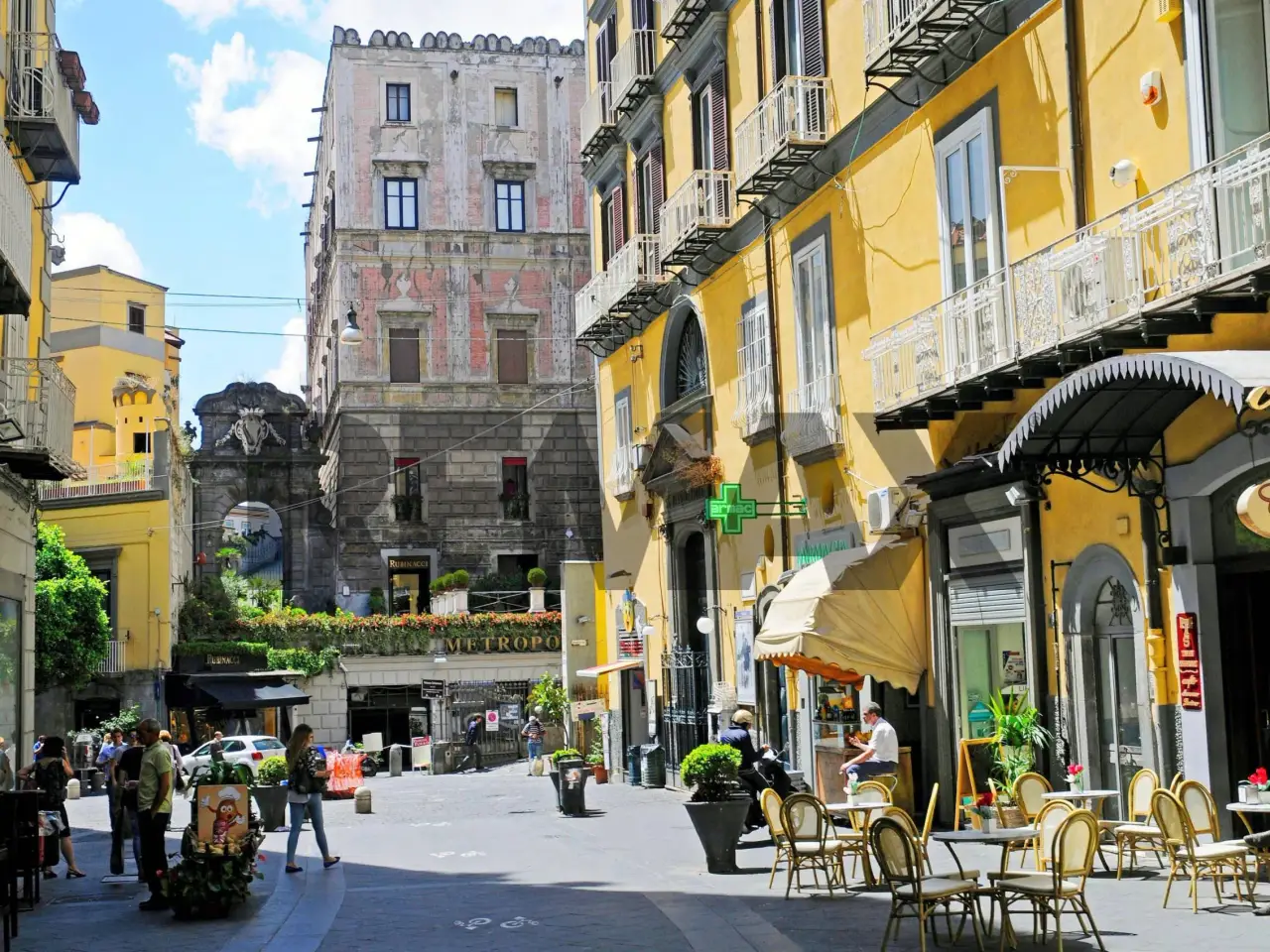 Esercizio commerciale in , Napoli, {3} - Foto 1