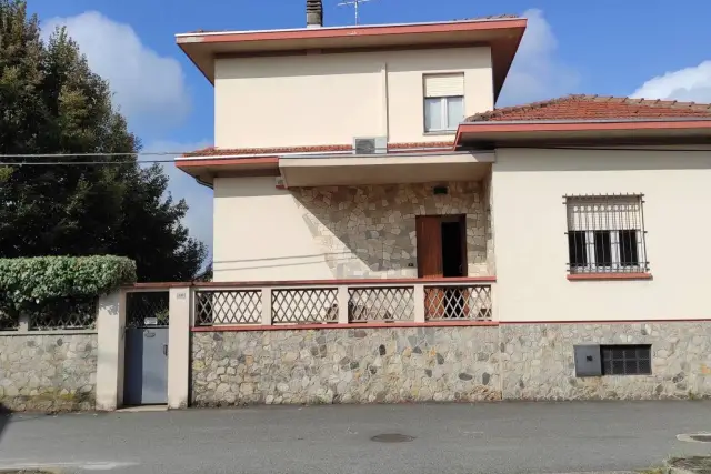 Villa in Via Felice Masini 49, Galliate - Foto 1