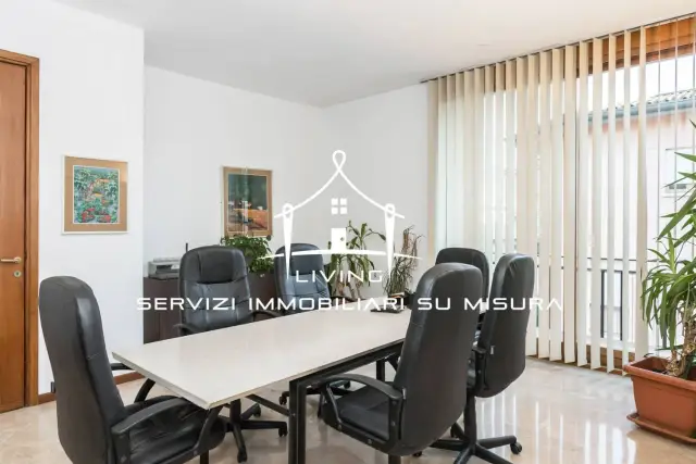 Gemeinschaftsbüro in Viale Vittorio Emanuele II, Bergamo - Foto 1