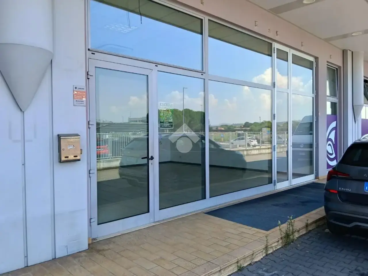 Negozio in Via Aldo Palareti 45, Savignano Sul Rubicone, {3} - Foto 2